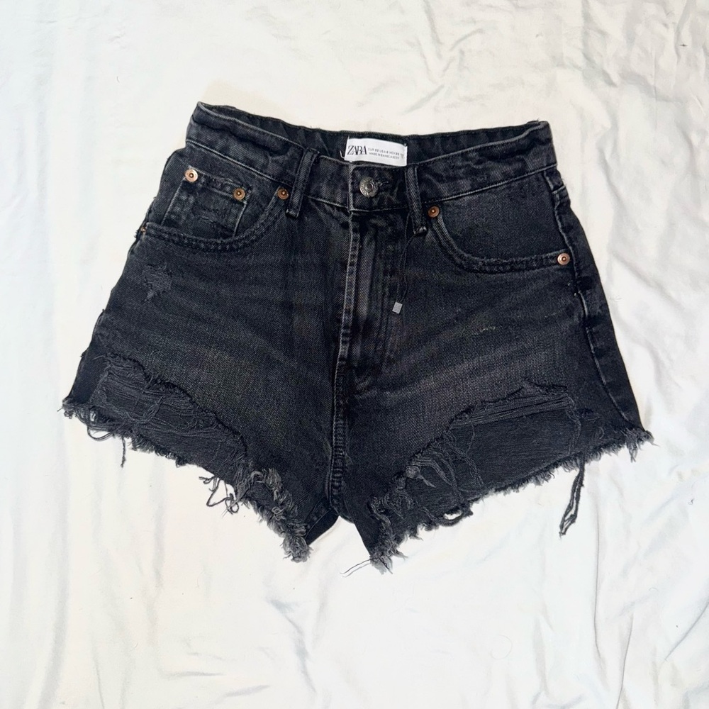 Zara Mid Rise Distressed Denim Shorts